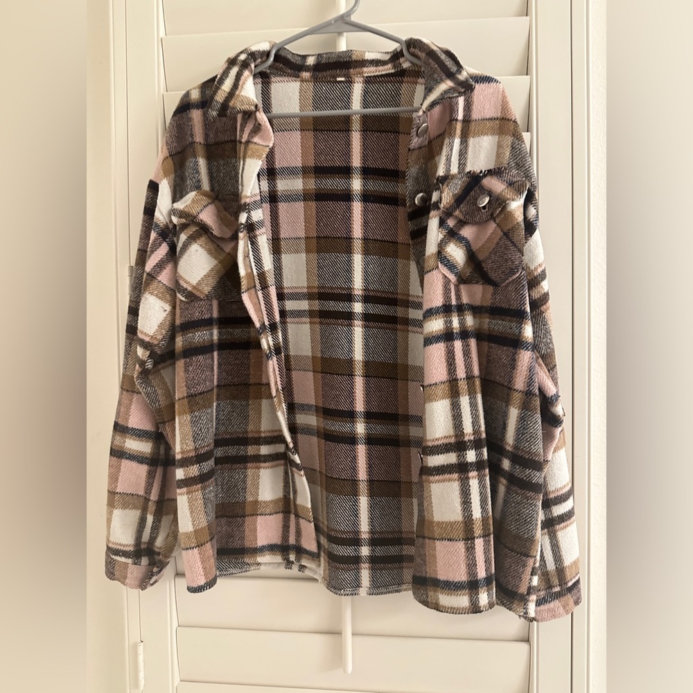 Women’s shacket pink plaid